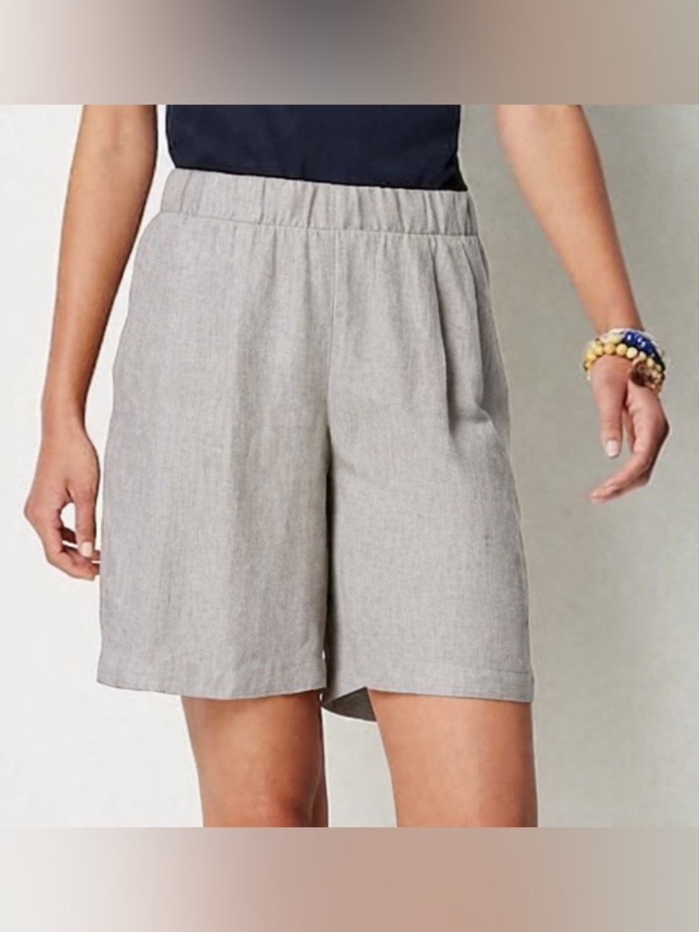 J Jill Lightweight Linen Rayon -Blend Shorts - Light Beige